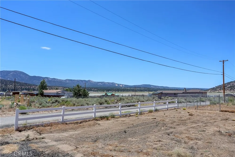 46040 Vale Big Bear City, CA 92314