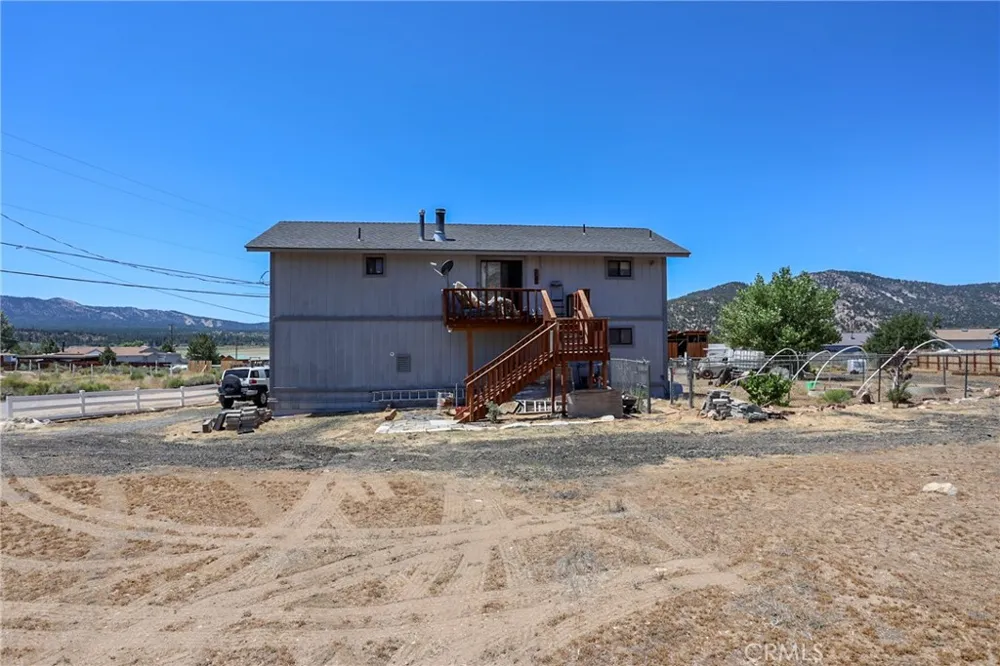 46040 Vale Big Bear City, CA 92314