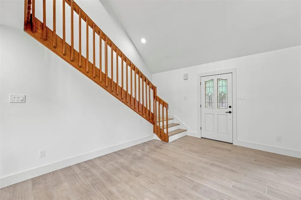 221 Montwood Seguin, TX 78155