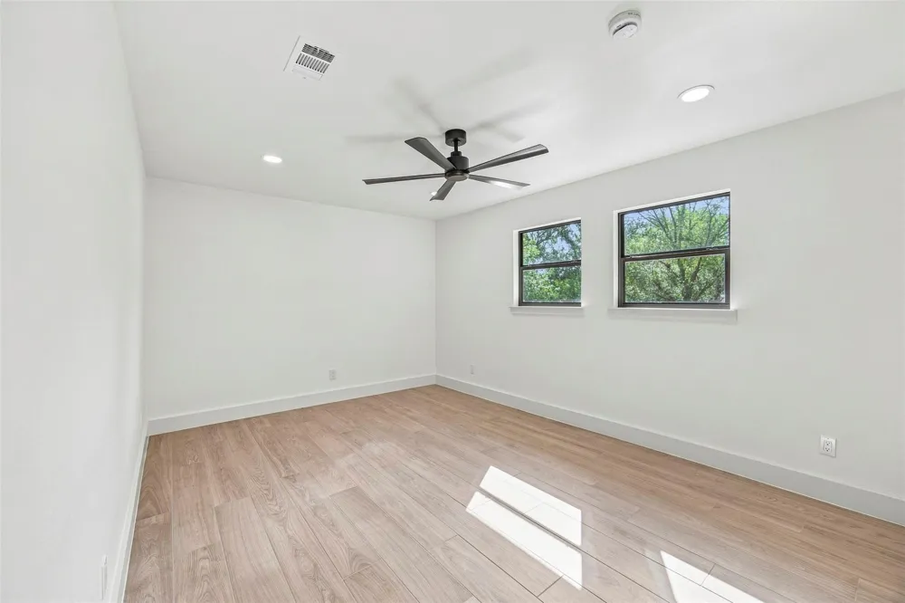 221 Montwood Seguin, TX 78155