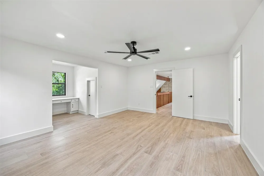 221 Montwood Seguin, TX 78155