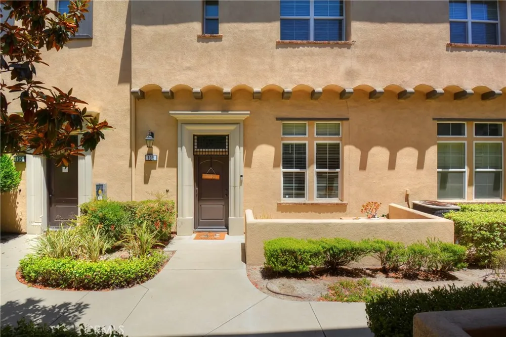 4445 Owens Corona, CA 92883