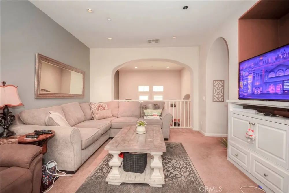 4445 Owens Corona, CA 92883
