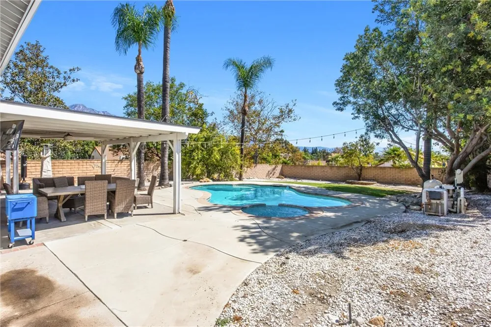 7729 Calle Bresca Rancho Cucamonga, CA 91730