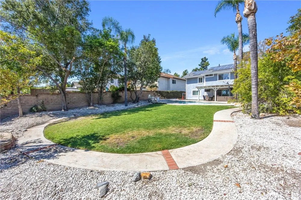 7729 Calle Bresca Rancho Cucamonga, CA 91730