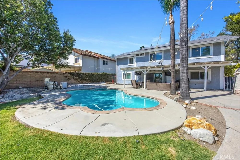 7729 Calle Bresca Rancho Cucamonga, CA 91730