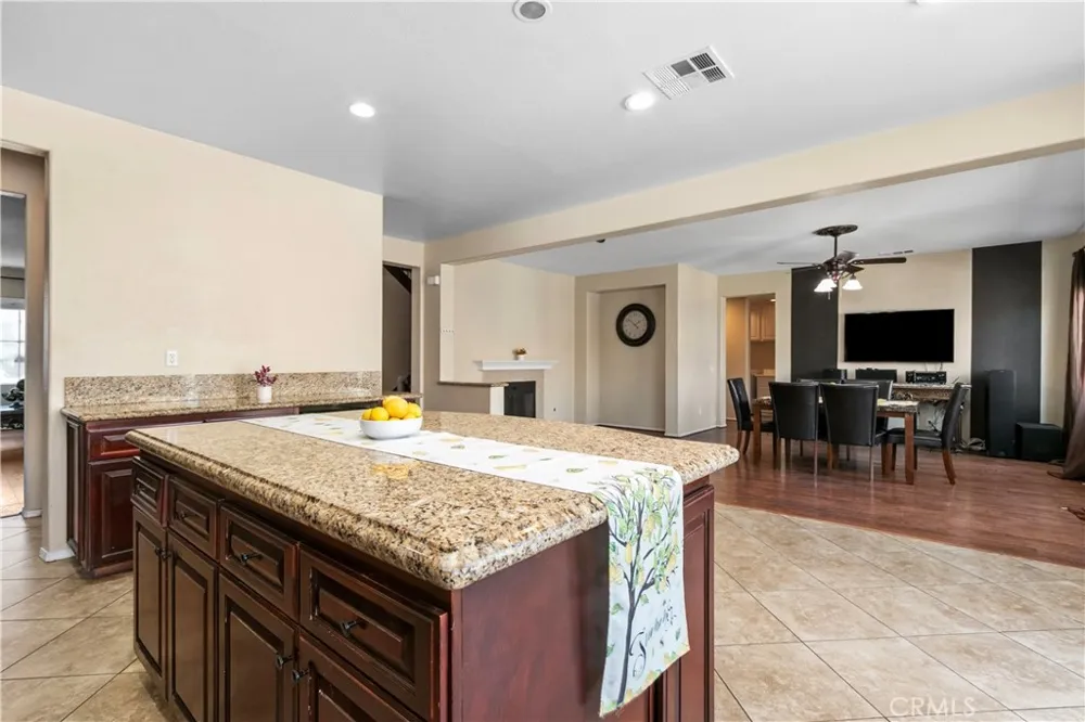 2879 Eureka Road San Jacinto, CA 92582