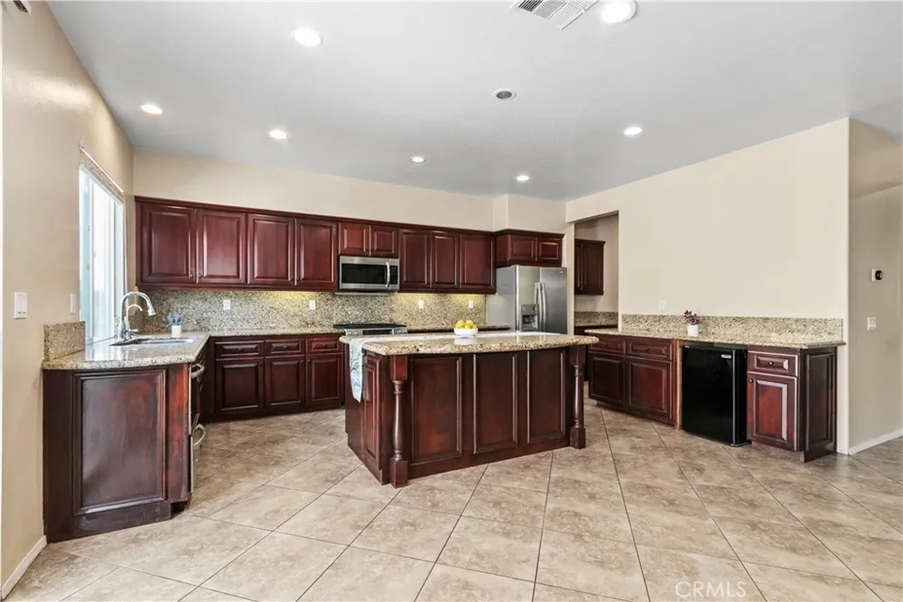 2879 Eureka Road San Jacinto, CA 92582