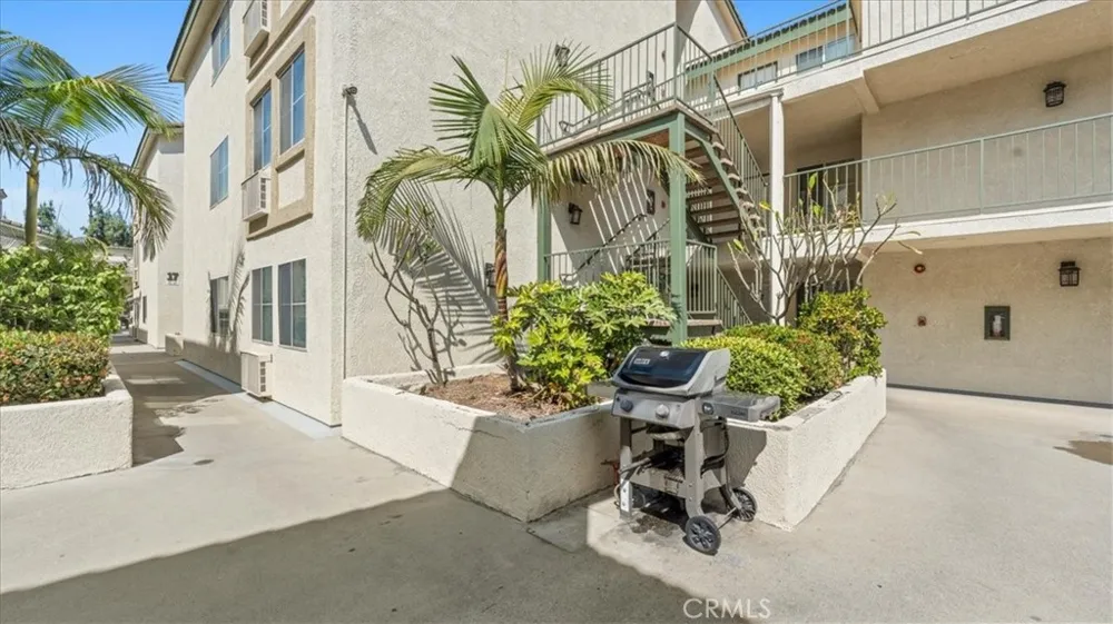 15000 Downey Avenue #135 Paramount, CA 90723