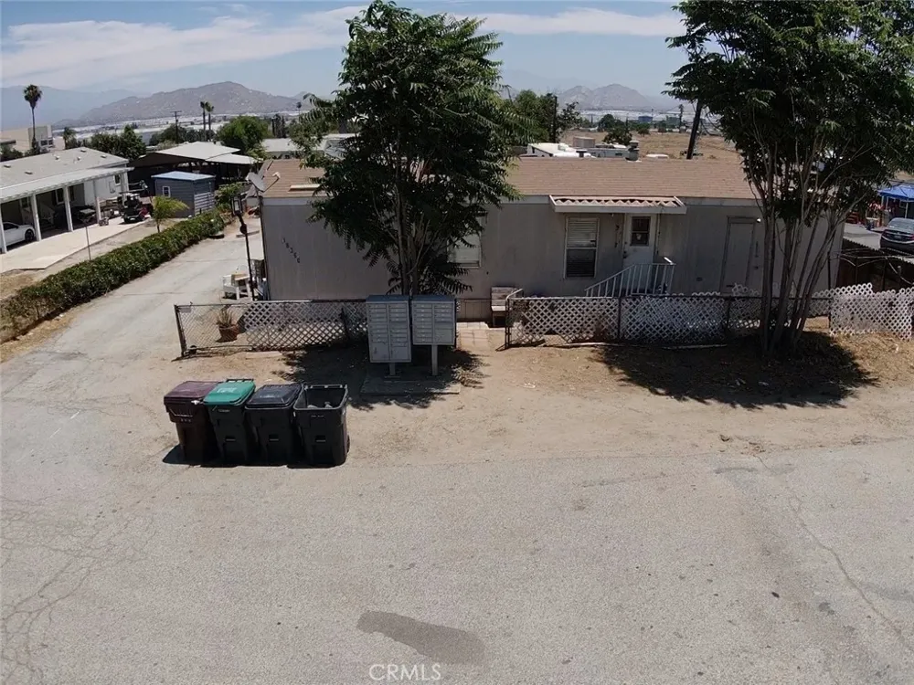18360 Decker Perris, CA 92570