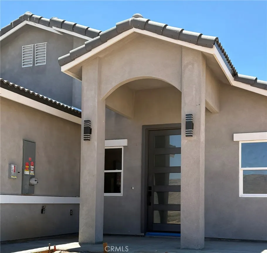 13928 Patomac Road Apple Valley, CA 92307