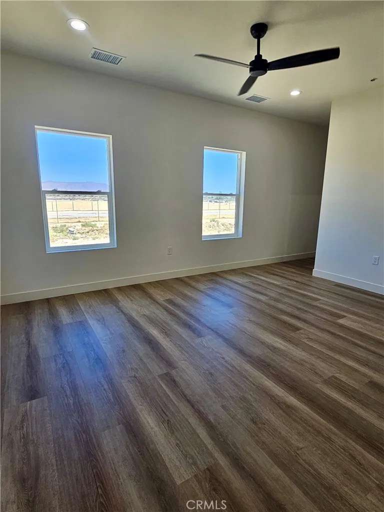 13928 Patomac Road Apple Valley, CA 92307