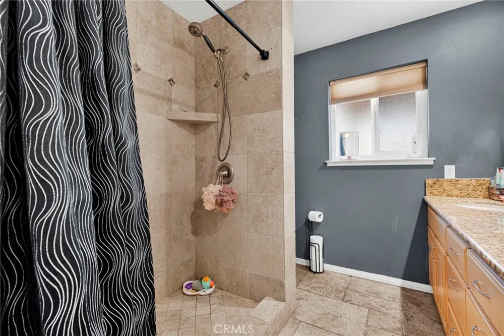 26681 Topsail Lane Helendale, CA 92342