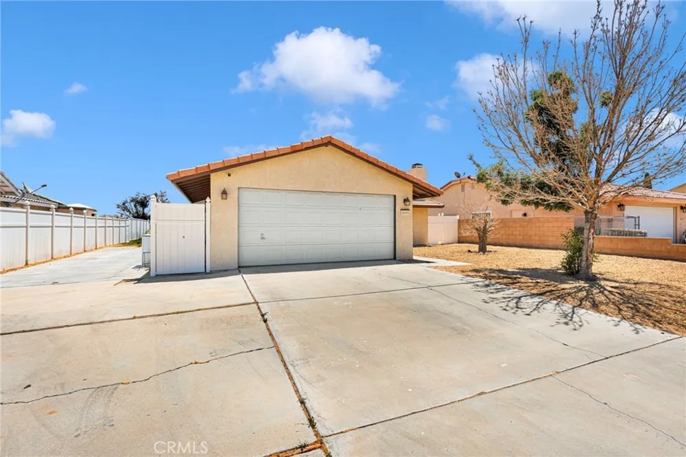 26681 Topsail Lane Helendale, CA 92342
