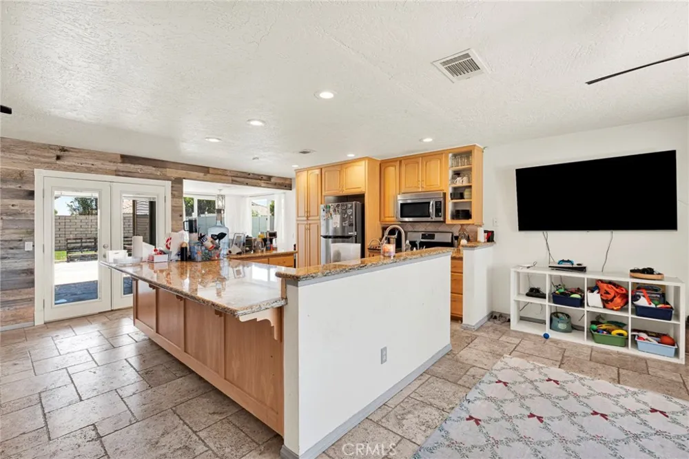 26681 Topsail Lane Helendale, CA 92342