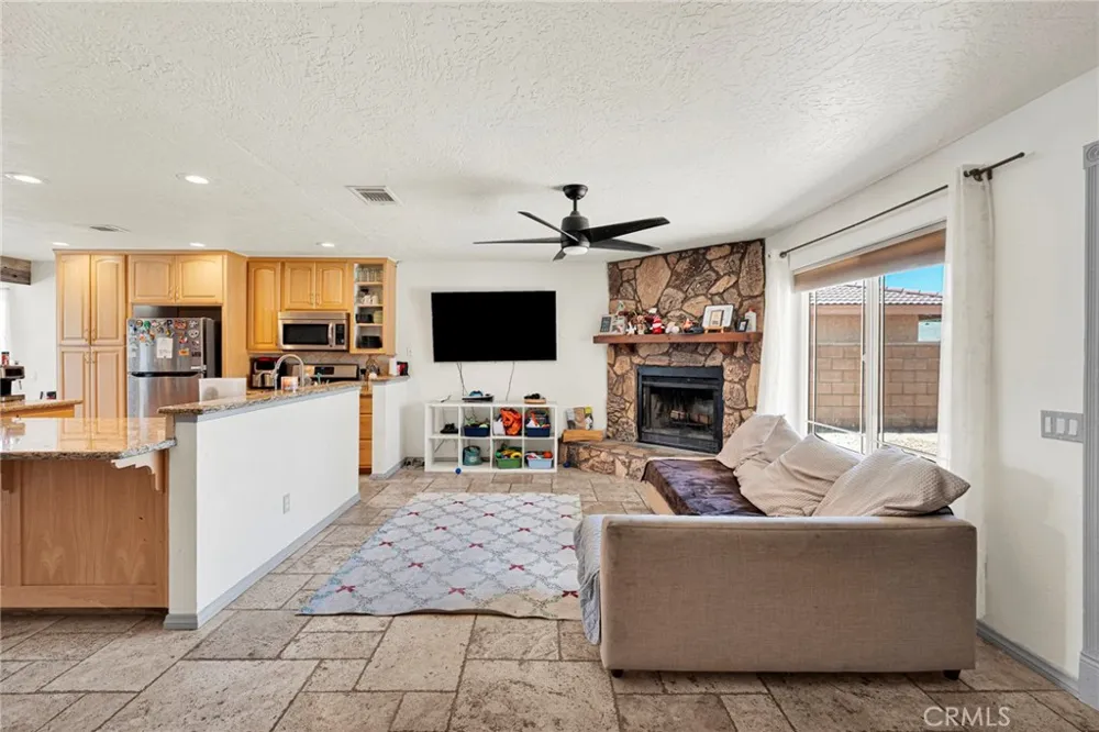26681 Topsail Lane Helendale, CA 92342
