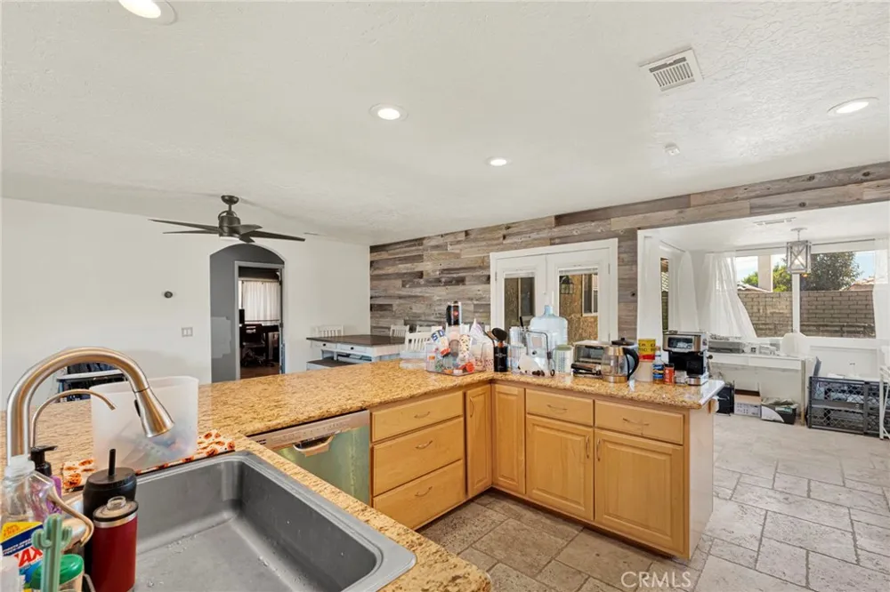 26681 Topsail Lane Helendale, CA 92342