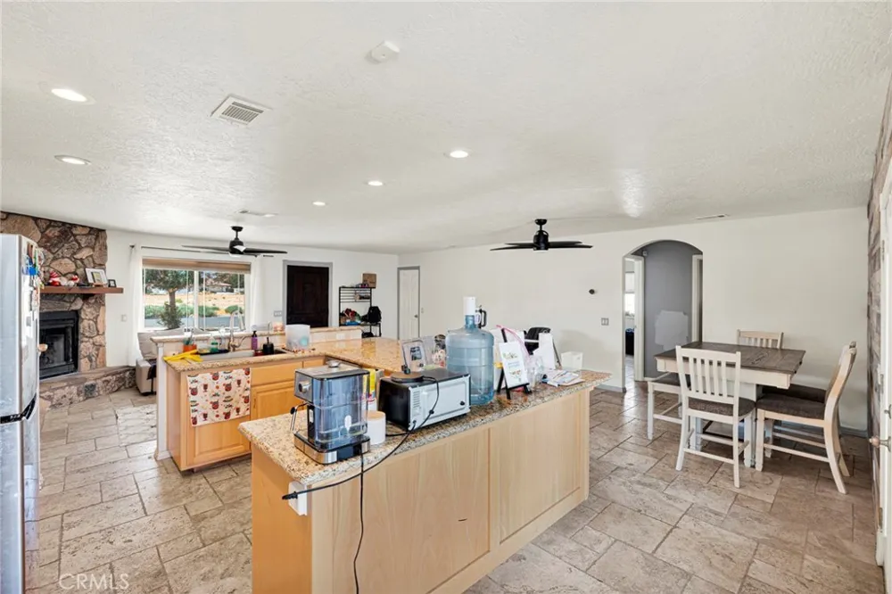 26681 Topsail Lane Helendale, CA 92342