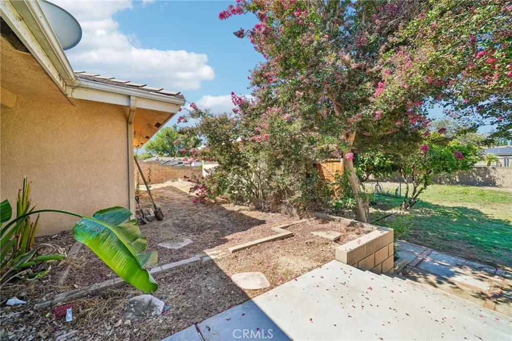 575 Lauresa Hemet, CA 92544