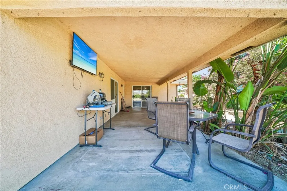 575 Lauresa Hemet, CA 92544