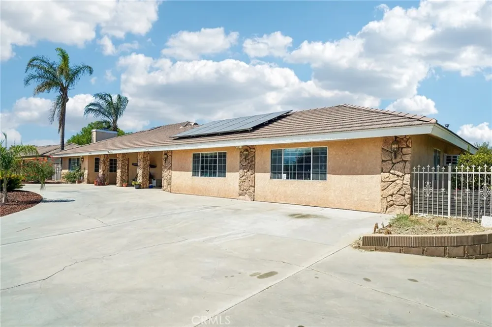 575 Lauresa Hemet, CA 92544