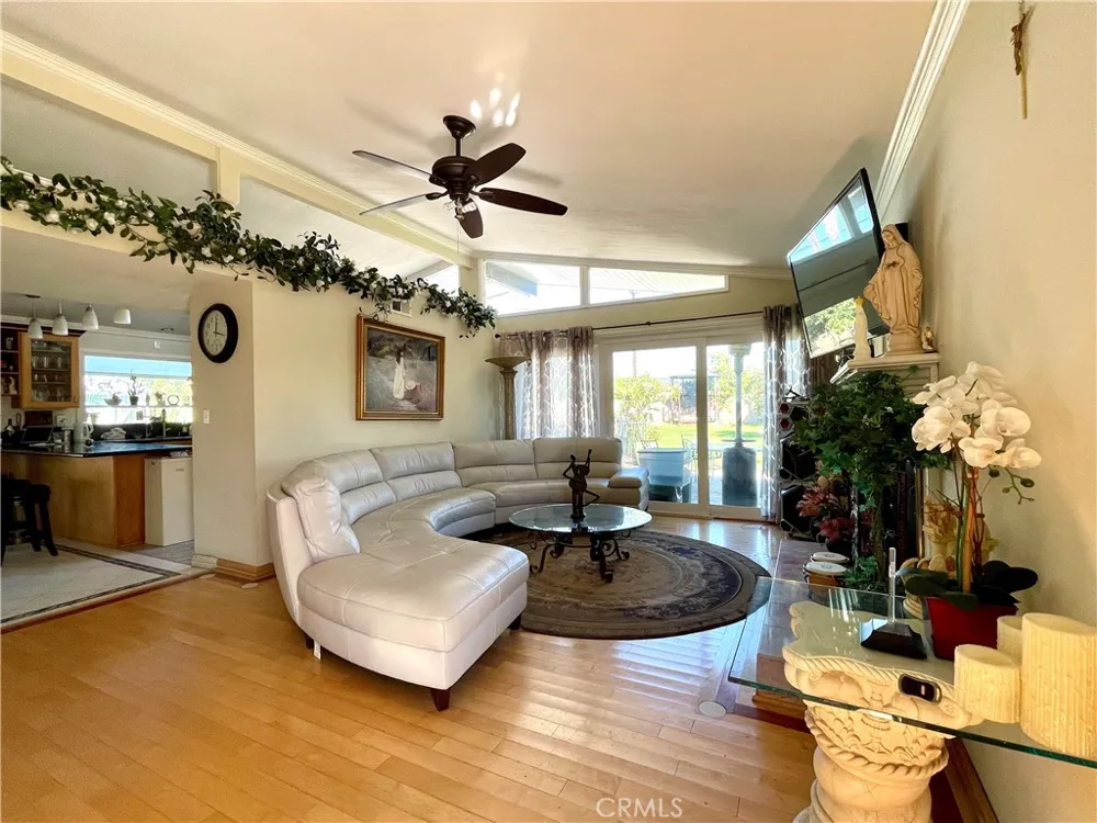 11722 Timmy Lane Garden Grove, CA 92840