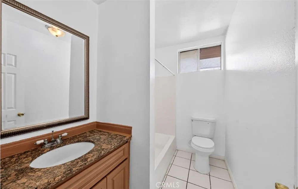 3633 Platt Avenue Lynwood, CA 90262