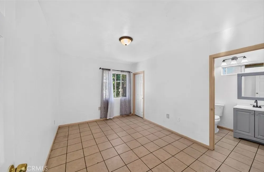 3633 Platt Avenue Lynwood, CA 90262