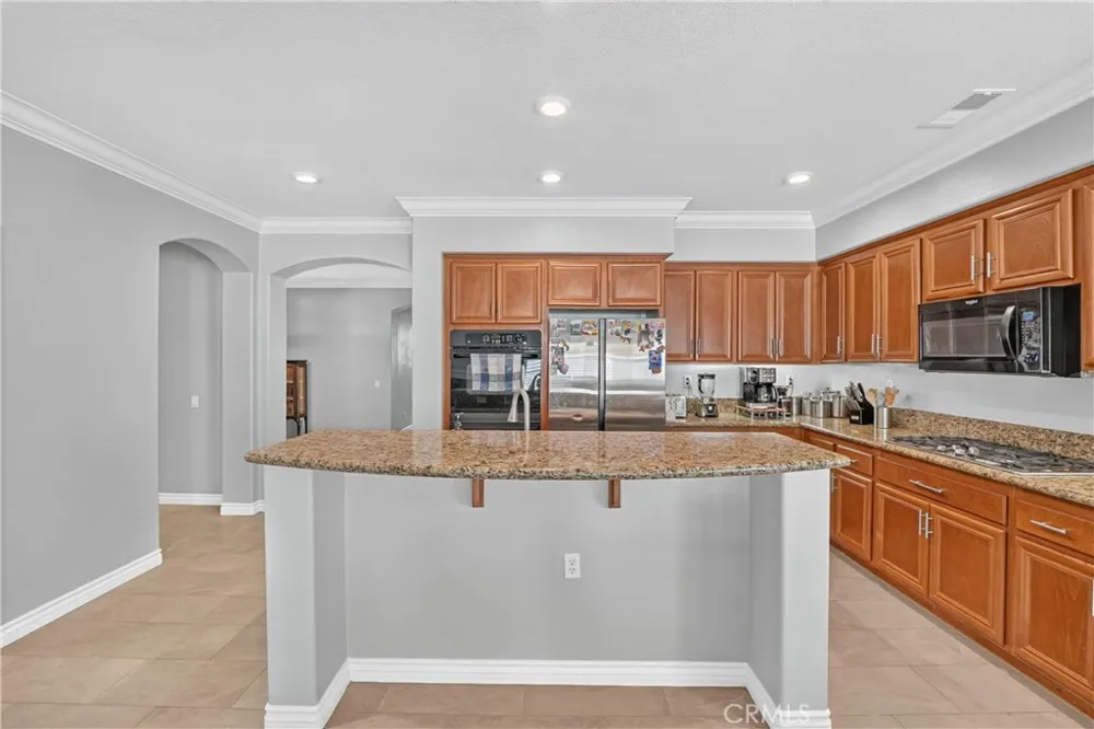 2243 Finch San Jacinto, CA 92582