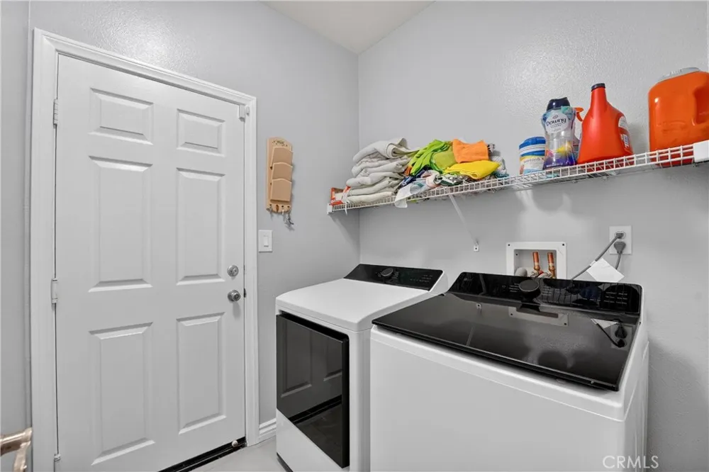 2243 Finch San Jacinto, CA 92582