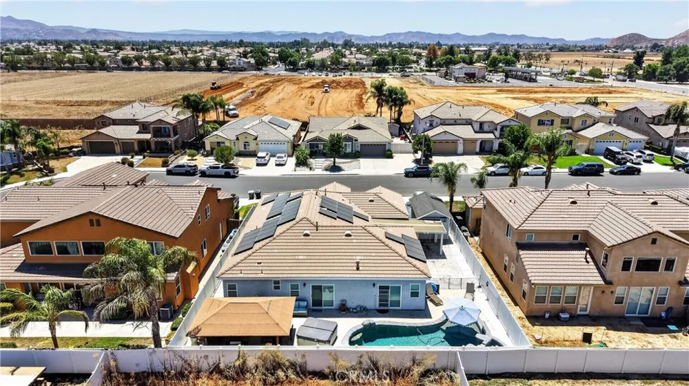 2243 Finch San Jacinto, CA 92582