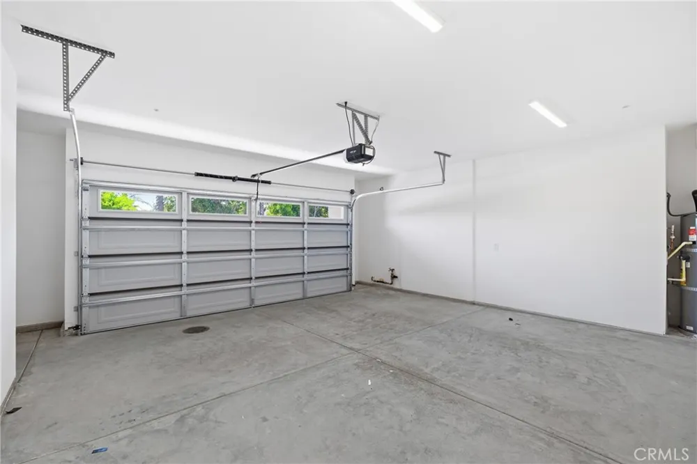 8181 Amerena Way Fontana, CA 92335