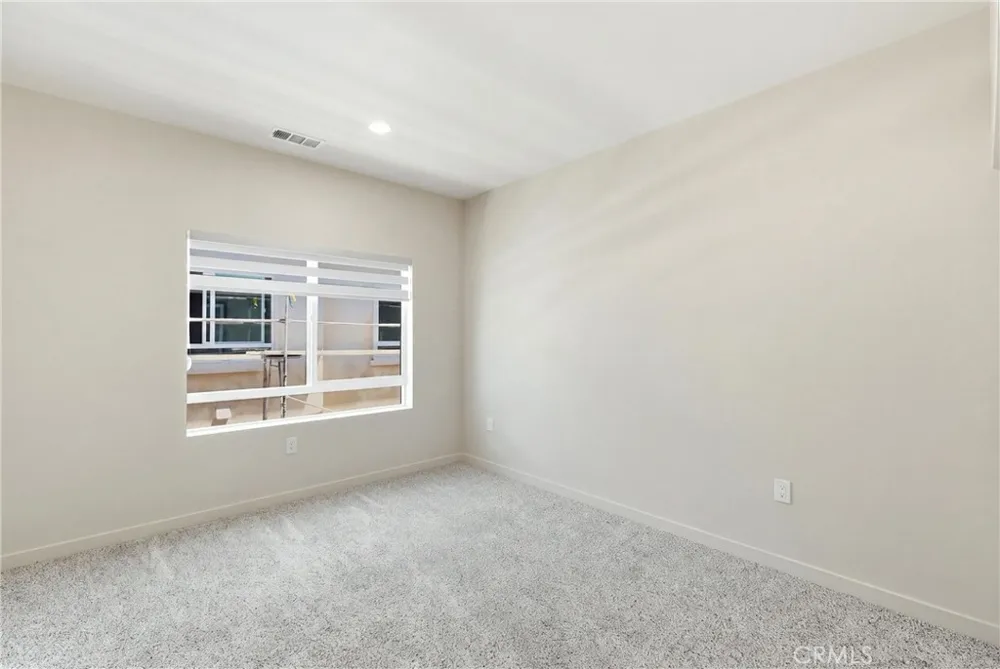 8181 Amerena Way Fontana, CA 92335