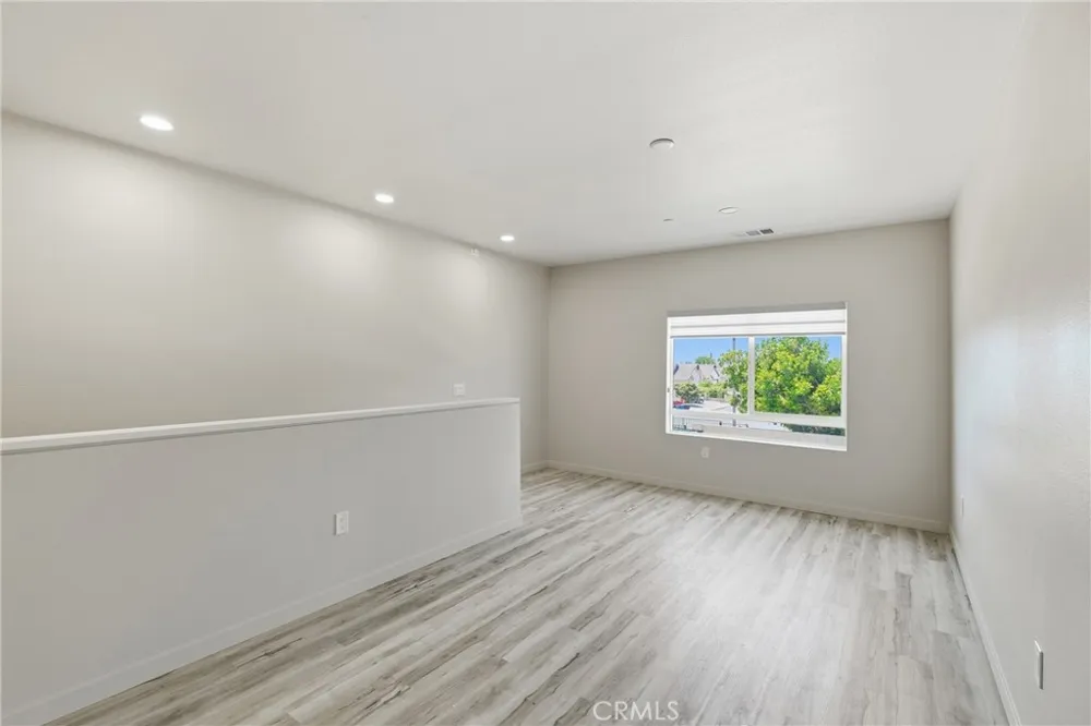 8181 Amerena Way Fontana, CA 92335