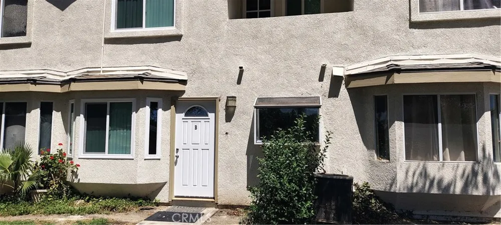 1425 S White #B Pomona, CA 91766