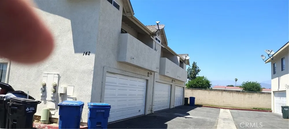 1425 S White #B Pomona, CA 91766