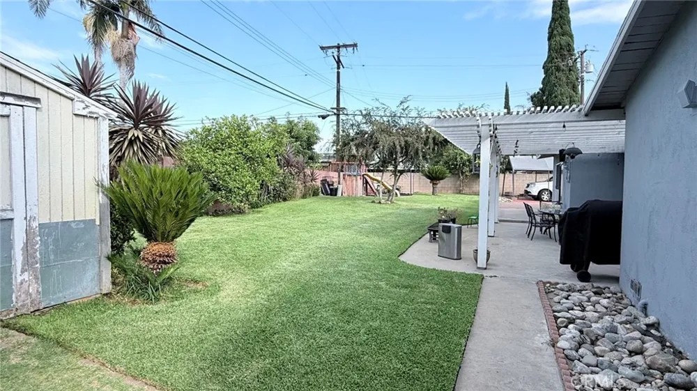 14271 Sauder La Puente, CA 91746