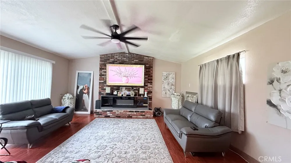 14271 Sauder La Puente, CA 91746