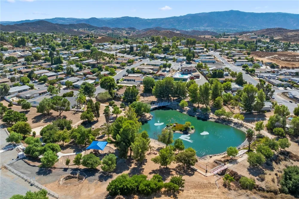 24914 Rainbarrel Wildomar, CA 92595