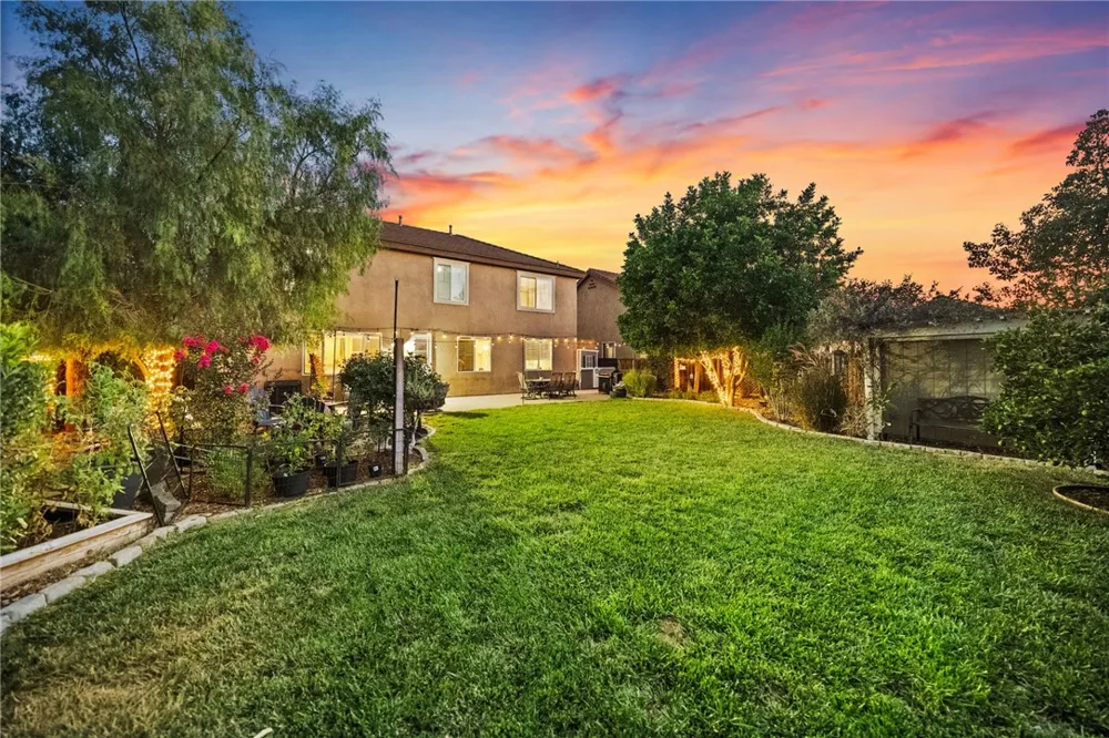 24914 Rainbarrel Wildomar, CA 92595