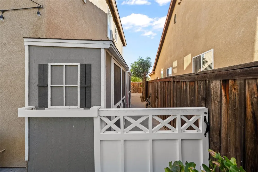 24914 Rainbarrel Wildomar, CA 92595