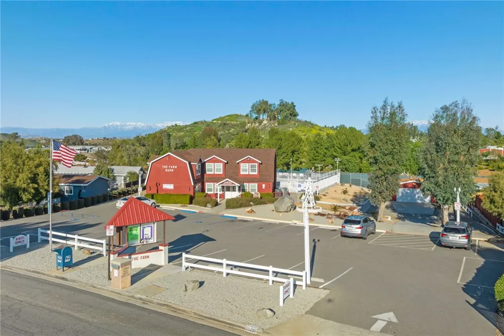 24914 Rainbarrel Wildomar, CA 92595