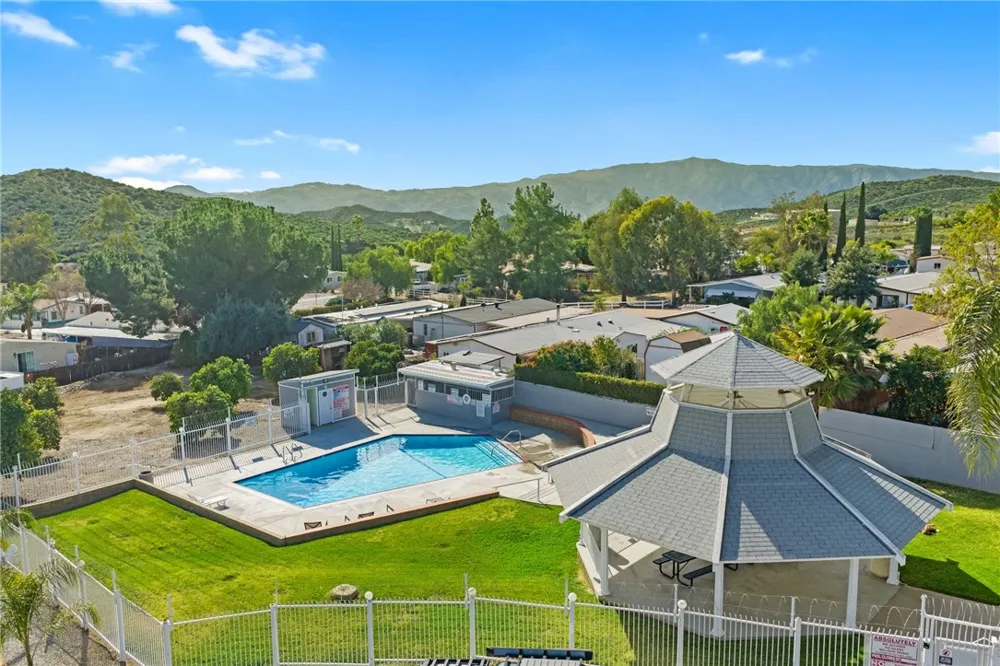 24914 Rainbarrel Wildomar, CA 92595