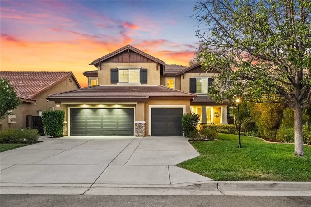 24914 Rainbarrel Wildomar, CA 92595