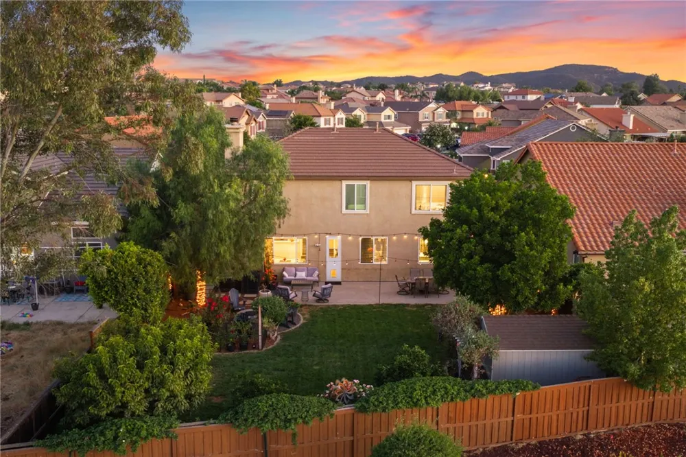 24914 Rainbarrel Wildomar, CA 92595