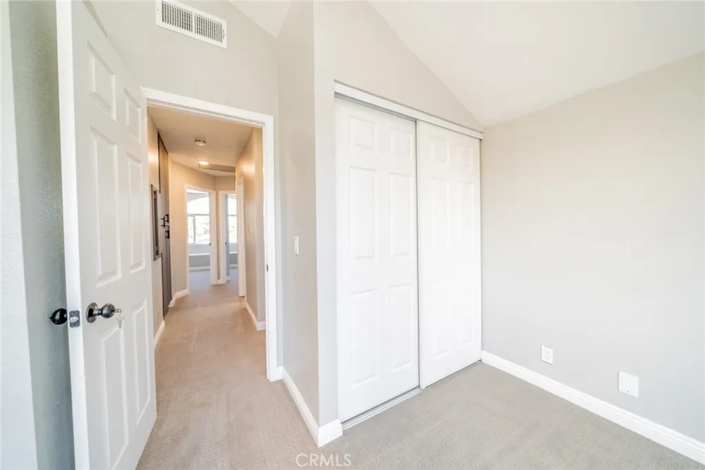 827 S Tamarisk Avenue Rialto, CA 92376