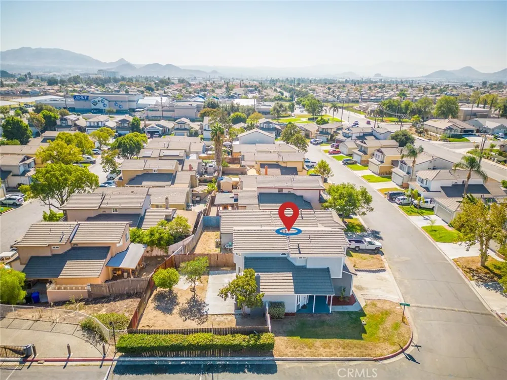 827 S Tamarisk Avenue Rialto, CA 92376