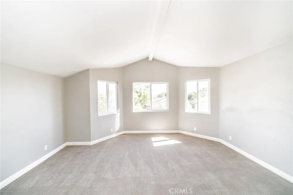 827 S Tamarisk Avenue Rialto, CA 92376