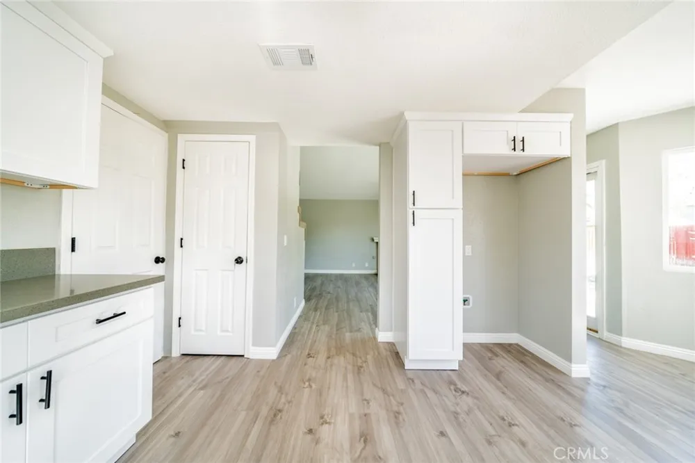 827 S Tamarisk Avenue Rialto, CA 92376