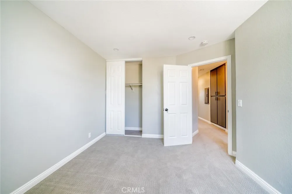 827 S Tamarisk Avenue Rialto, CA 92376
